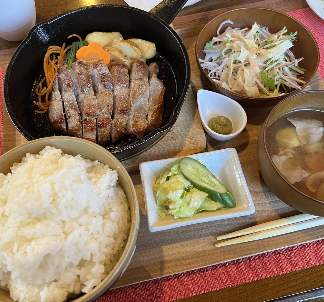 豚肉料理およ川がオープンしました😁