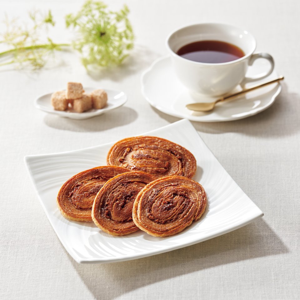 ザ・スウィーツ キャラメルバターパイ（１４枚） ＳＣＢＰ２０【ギフト包装済】手土産 お返し お中元 お歳暮 内祝い お祝い 回忌法要 法事 贈り物 プレゼント