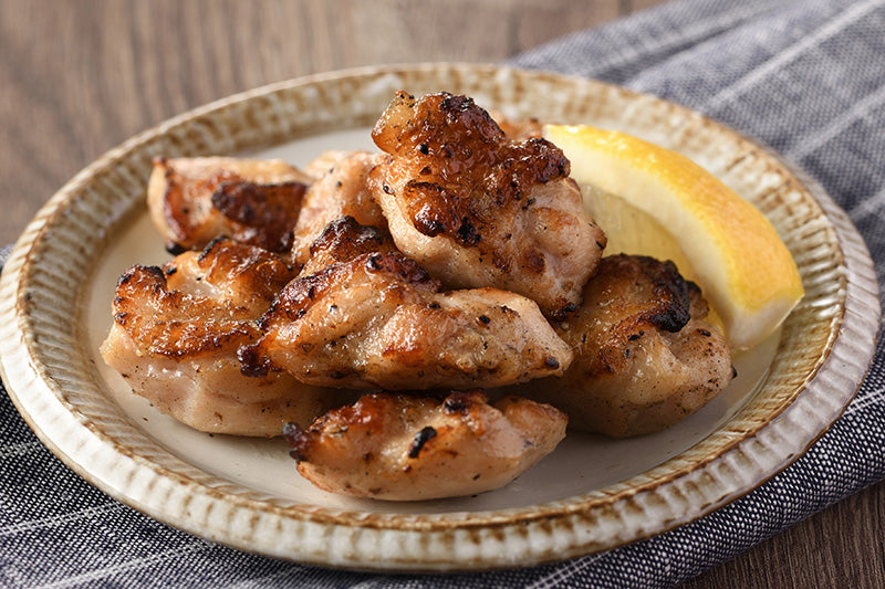 照り焼き 山善、3種のプレートが付属する「減煙焼き肉グリル XGRILL TRIPLE